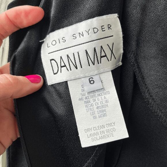 Vintage Dani Max Black Beaded V-Neck Sheath Dress Size 6 Made in USA - Picture 6 of 12